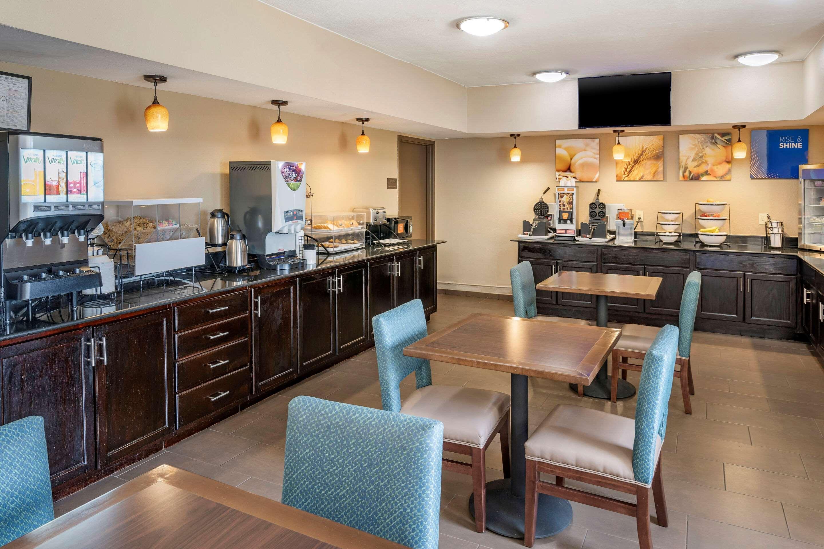 Comfort Inn & Suites Линкълн Екстериор снимка