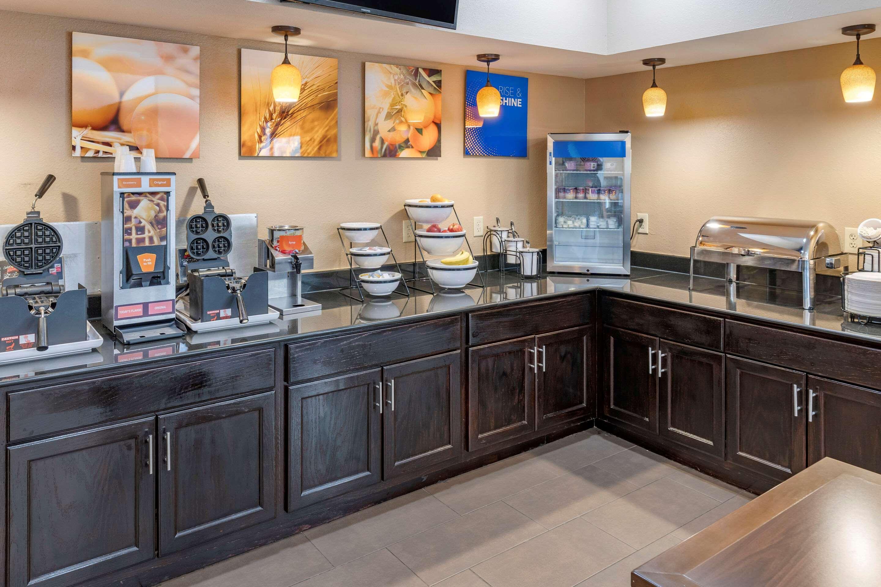 Comfort Inn & Suites Линкълн Екстериор снимка